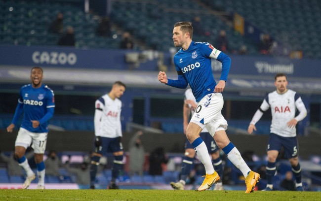 镇得以在更 镇得以在更