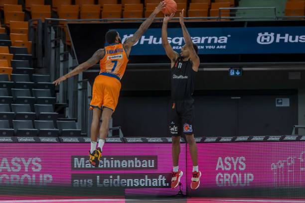 据球队内部 据球队内部