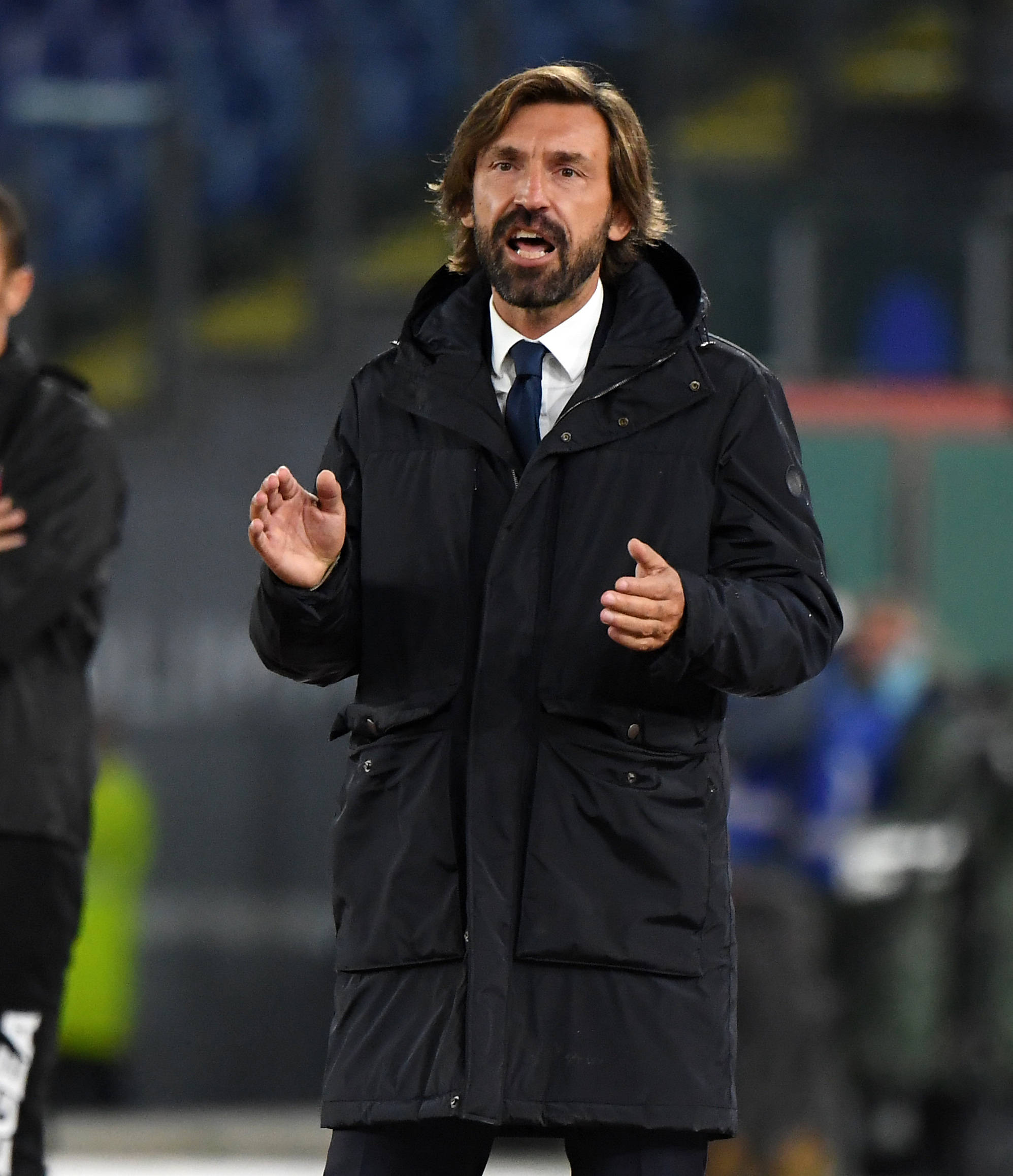 他的离场 他的离场